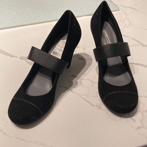 Via Spiga black suede heels size 10